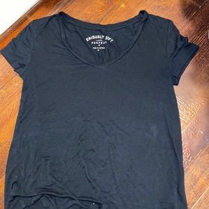 A black tee shirt